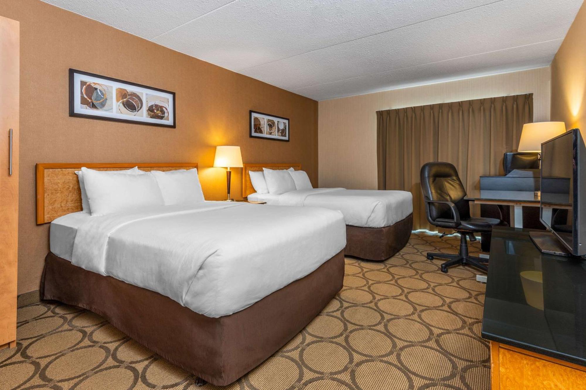 Comfort Inn Edmundston Exterior photo